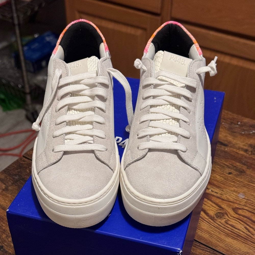 P448 Thea sneakers women’s. White & pink. Size 9.5 US (41 EU).